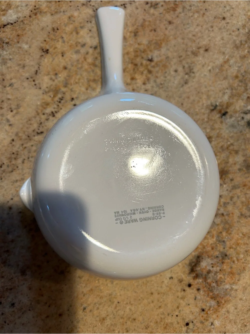 CorningWare “Just White” #P-82-B 24 oz Spouted Sauce Pot w/ Pyrex Lid #P-81-C